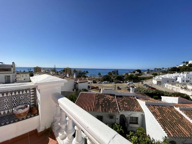Bonito piso con vistas al mar en Nerja photo 0