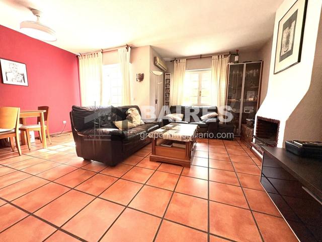 Chalet adosado Villafranca del castillo photo 0