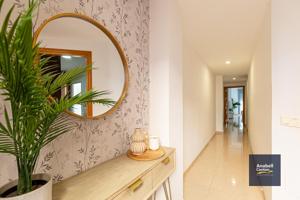 Piso de 3 dormitorios, 2 baños y plaza de garaje incluido en el precio photo 0