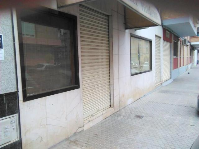 Oficina En venta en Barrio León - Tardón, Sevilla photo 0