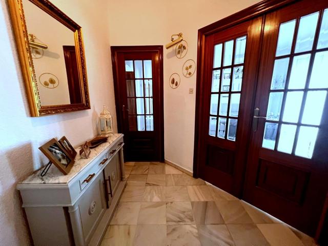 Piso En venta en Tablada, Sevilla photo 0