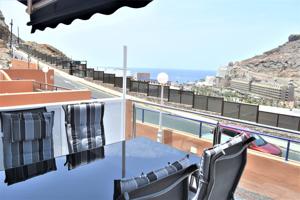 Apartamento con dos terrazas y vistas al mar se alquila desde junio a septiembre en Taurito. photo 0