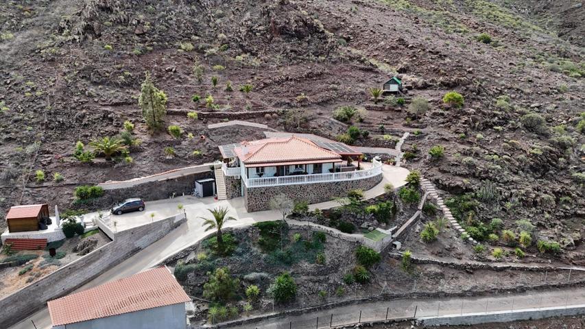 Espectacular finca rústica en un entorno monumental en venta en Mogán. photo 0