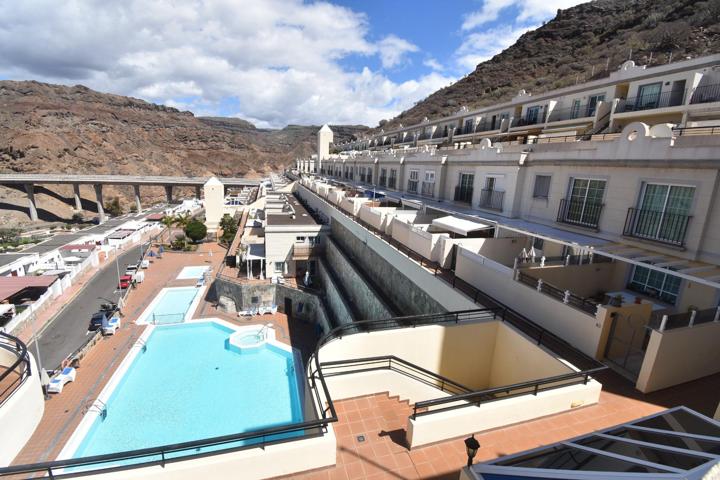Apartamento de 2 dormitorios en Residencial El Valle, en Puerto Rico photo 0
