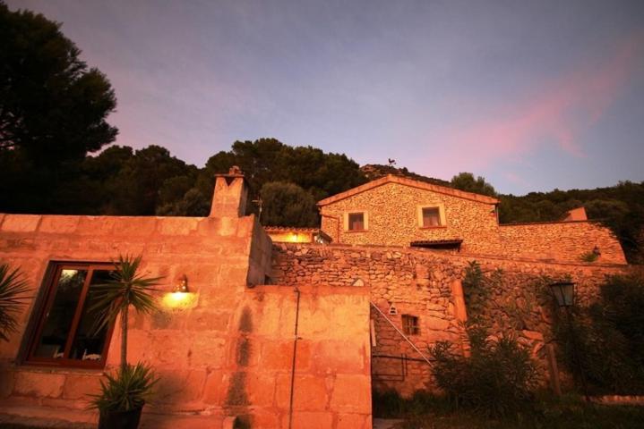 Impresionante finca entre Llucmajor y Randa con vistas espectaculares. photo 0