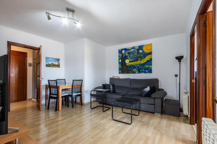 PISO DE 3 HABITACIONES EN LA CREU DE BARBERÀ photo 0