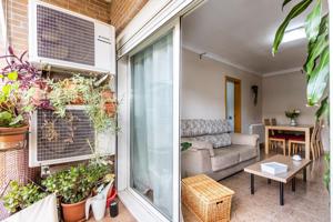 PISO REFORMADO DE 4 HABITACIONES EN CAN RULL photo 0