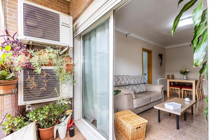 PISO REFORMADO DE 4 HABITACIONES EN CAN RULL photo 0
