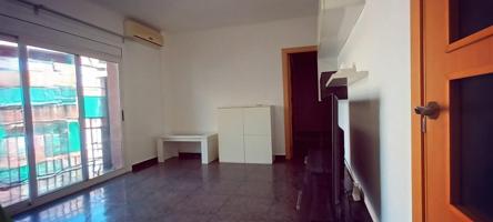 PISO DE 3 HABITACIONES EN LA CREU DE BARBERÀ photo 0