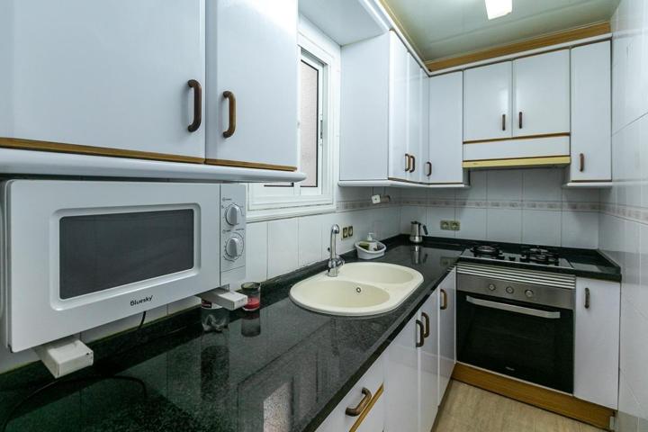 CASA UNIFAMILIAR DE 4 HABITACIONES EN EL CENTRO DE SABADELL photo 0