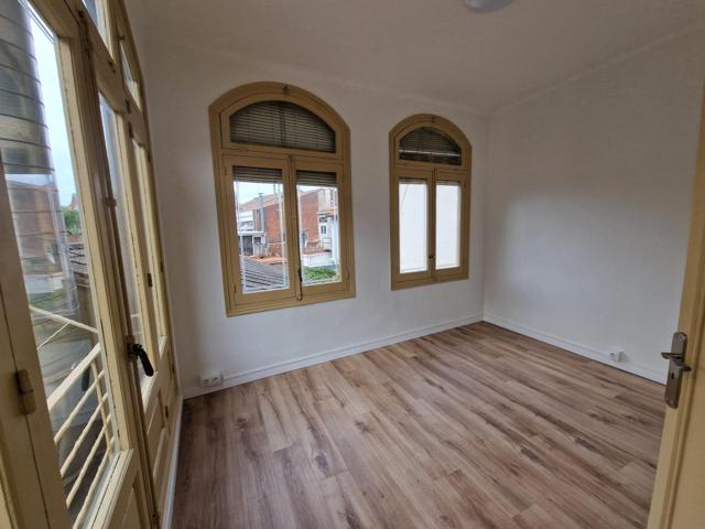 OPORTUNIDAD DESPACHOS EN ALQUILER EN CALLE DE GRÀCIA EN SABADELL DESDE 350€ AL MES photo 0
