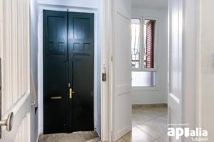 PISO CON TERRASA EN LA ZONA DE LA CREU ALTA DE SABADELL photo 0