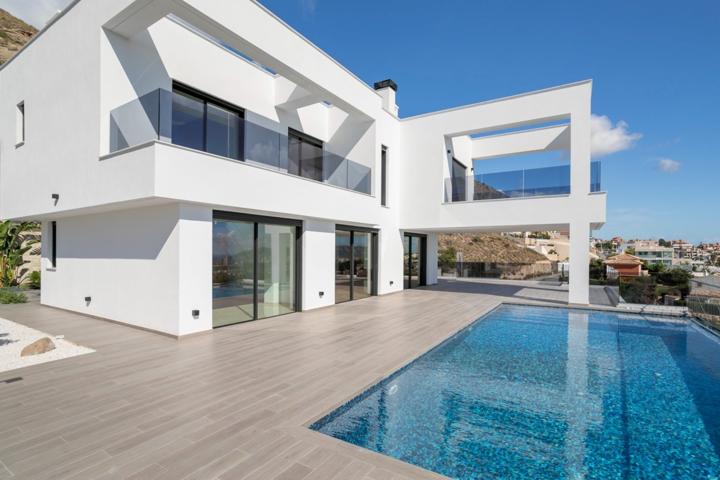 Villa en la Urbanización Sierra Cortina de Finestrat (Alicante) photo 0