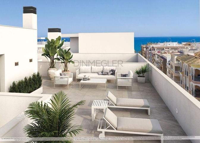 Exclusivo atico con solarium privado de 45 m2 a 300 metros de la playa. Torrevieja photo 0