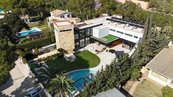 ESPECTACULAR VILLA EN CAMPOAMOR DE 847 M2 DE CASA Y 1500 M2 DE PARCELA. 7 DORM. 8 BAÑOS. PLAYA 750 M photo 0