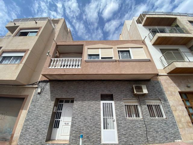 Piso En venta en Torrevieja, Torrevieja photo 0