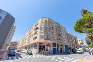 ¡Te espera un apartamento en el corazón de Guardamar! photo 0