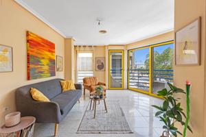 Piso En venta en Torrevieja, Torrevieja photo 0