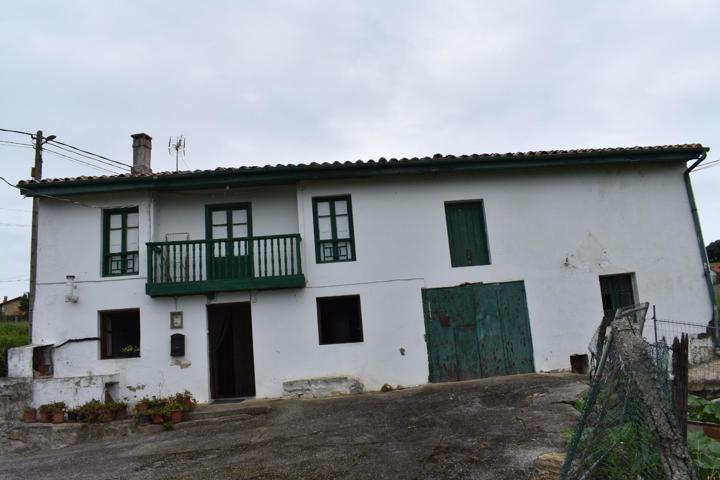 Casa en venta en Santillana del Mar photo 0