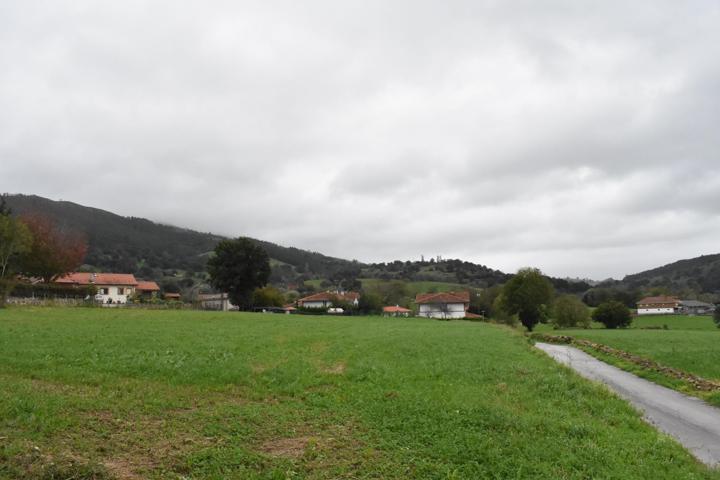 Venta de terreno en Santiurde de Toranzo photo 0