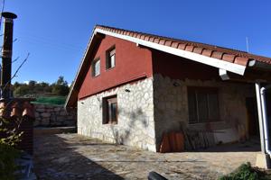 Venta de casa en Valle de Valdebezana Burgos photo 0