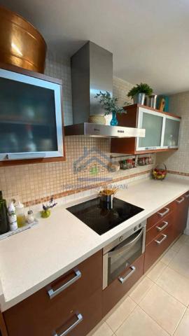 Precioso piso en zona Serrallo, calidades premium con plaza de garaje photo 0