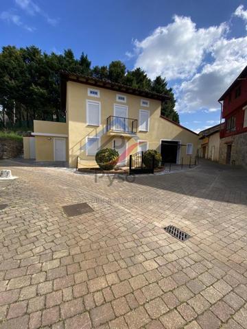 Casa - Chalet en alquiler en Camargo de 157 m2 photo 0