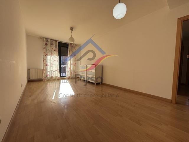 Piso en venta en Vargas de 88 m2 photo 0