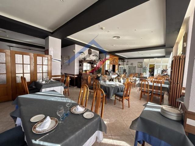 Local en venta en Santa Cruz de Bezana de 350 m2 photo 0