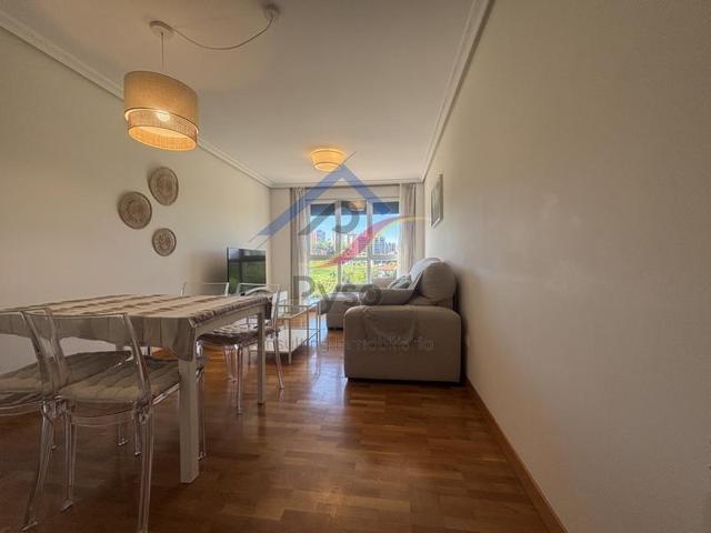Piso en alquiler en Santander de 68 m2 photo 0