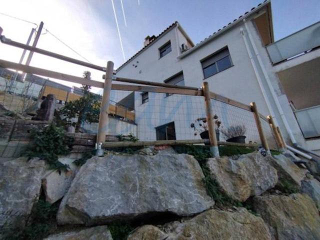 Chalet en venta en Palafolls photo 0