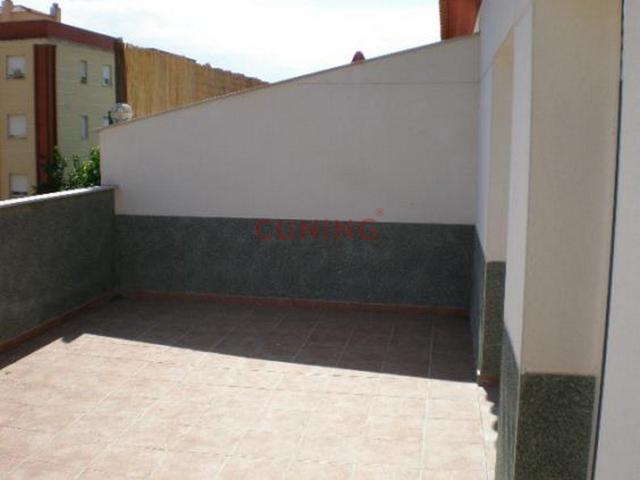  Ático En venta en Valdepeñas photo 0