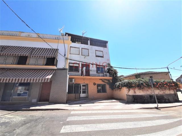 Local En venta en Zorita photo 0