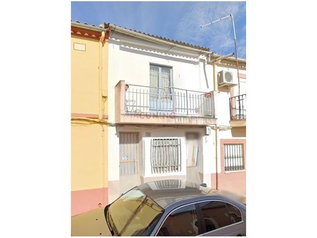Casa En venta en Madrigalejo photo 0