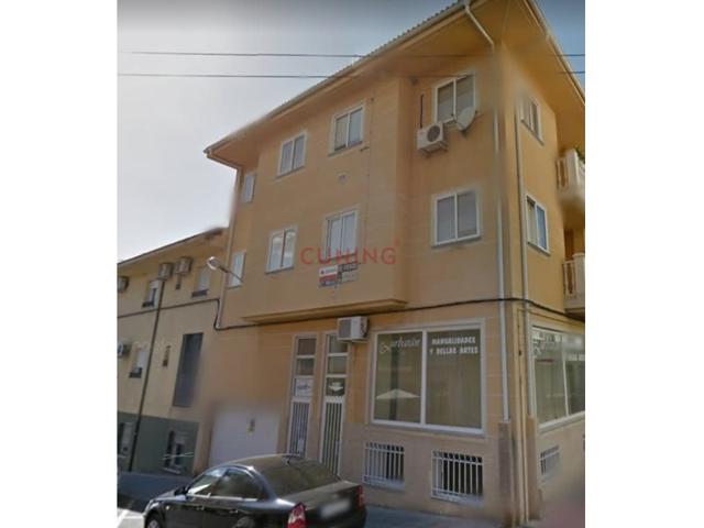 Local En venta en Coria photo 0