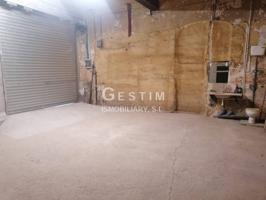 Alquiler de local comercial en Vic - Zona Caputxins-Santa Clara-Hospital photo 0