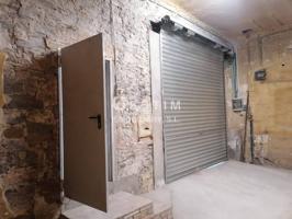 Alquiler de local comercial en Vic - Zona Capuchinos-Santa Clara-Hospital photo 0