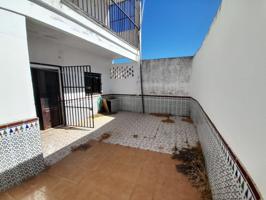 Unifamiliar Pareada En venta en Calle Nueva, 46, Navalvillar De Pela photo 0