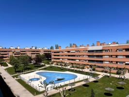Piso En venta en Calle Tramontana, Zona Prado De Somosaguas - La Finca, Pozuelo De Alarcón photo 0