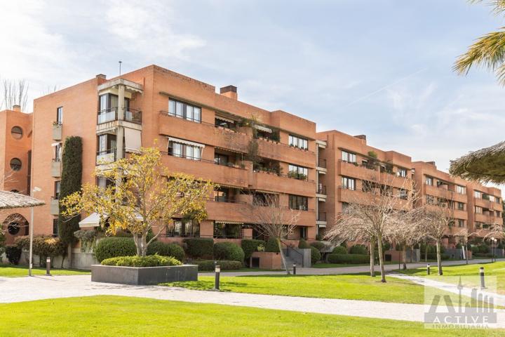 Piso En venta en Calle Cierzo, Zona Prado De Somosaguas - La Finca, Pozuelo De Alarcón photo 0