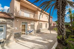 Unifamiliar Pareada En venta en Individual Villas, La Manga Club photo 0