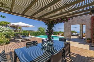 Ref. 4339 Exclusiva Villa con Vistas al Mar en Punta Prima photo 0