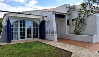 🏡 Chalet con licencia turística, piscina y vistas al mar en la urbanización más exclusiva de Menorca photo 0