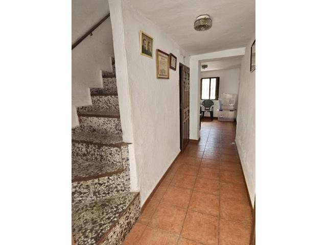 Casa En venta en Benamocarra photo 0
