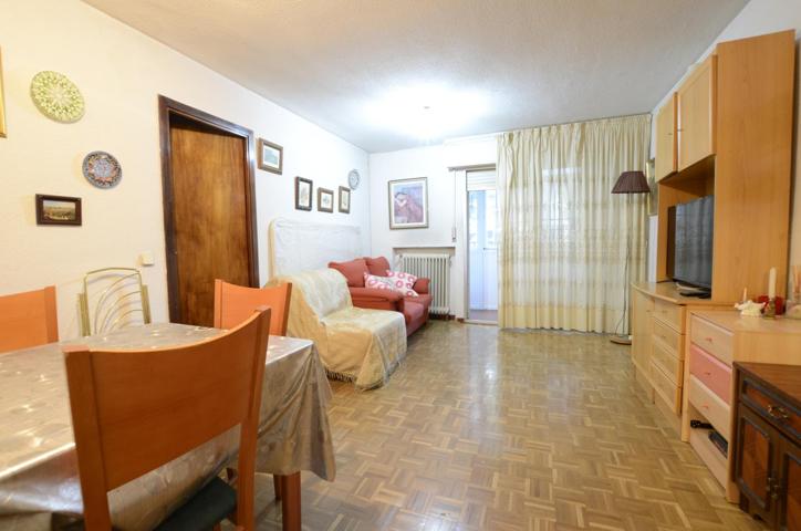 Piso en venta en Móstoles de 76 m2 photo 0
