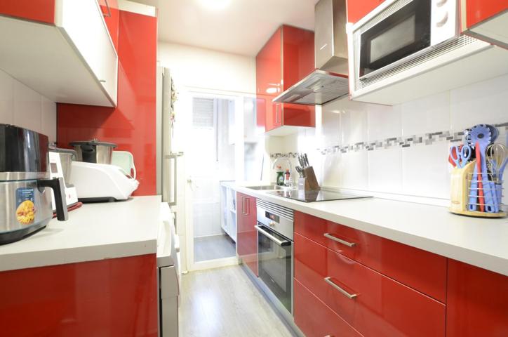 Piso en venta en Madrid de 57 m2 photo 0