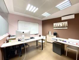 Se alquila para oficina o despacho en Armilla photo 0