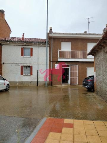 EDIFICIO en OTERUELO DE LA VALDONCINA 5 KM DE LEON photo 0