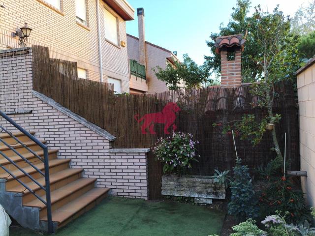 Unifamiliar En venta en Juan Fernández García, Villaquilambre photo 0