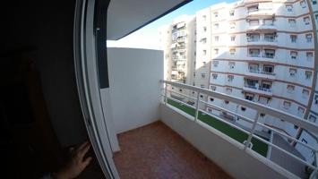 Ocasión piso con Urbanización, 3 dormí. garaje y Piscina photo 0